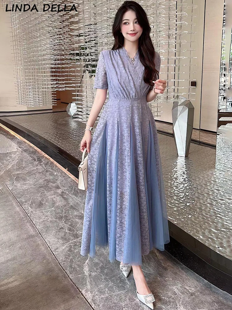 LINDA DELLA Summer Fashion Runway Light Purple Vintage Dress Women's V-Neck Lace Hollow Out Embroidery Patchwork Mesh Long Dress
LINDA DELLA Summer Fashion Runway Light Purple Vintage Dress Women's V-Neck Lace Hollow Out Embroidery Patchwork Mesh Long Dress