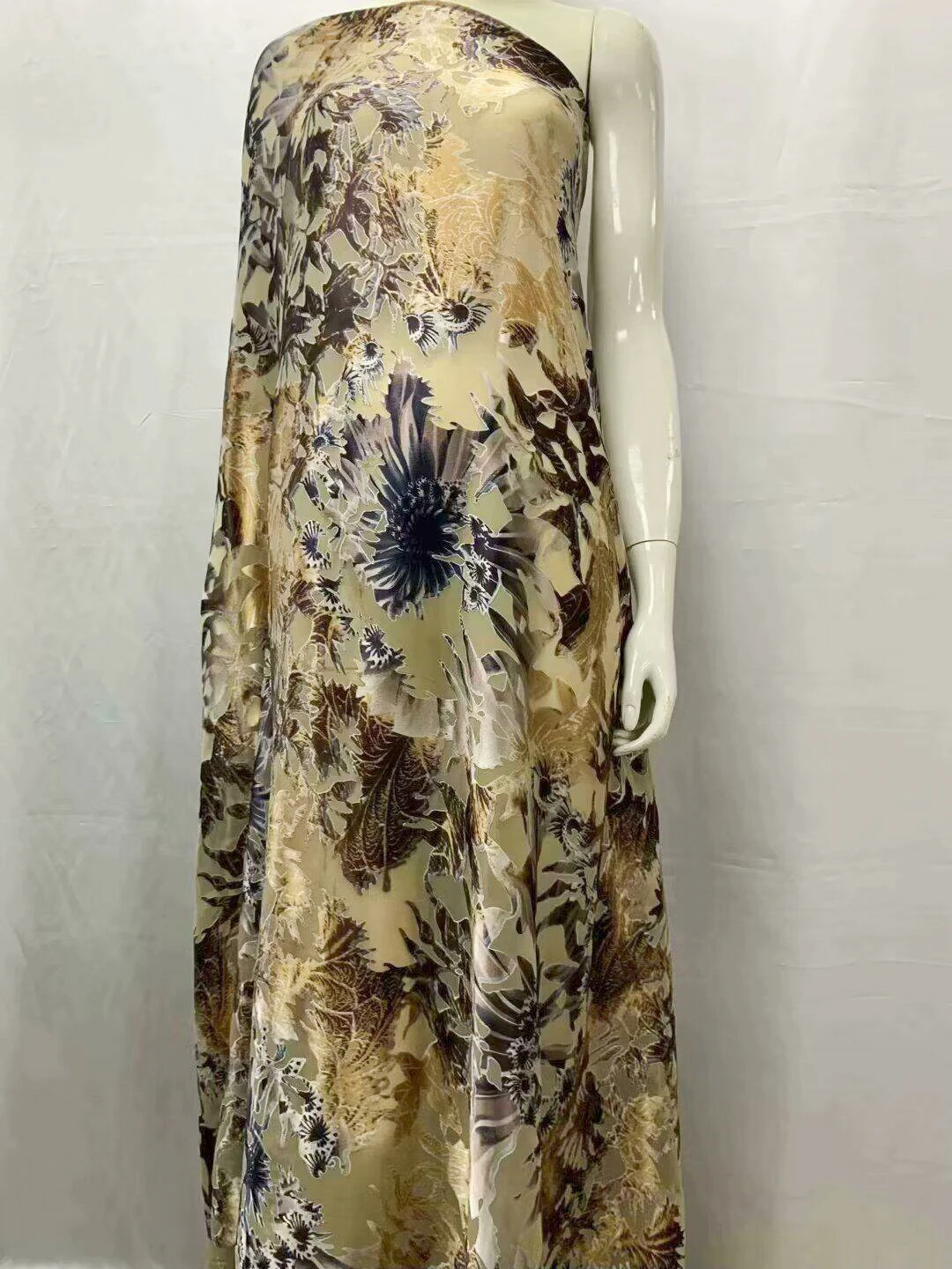 Elegant African Silk Burnt-out Fabric Imitated Silk Fabrics Somali For Women Dress 5Yards
Elegant African Silk Burnt-out Fabric Imitated Silk Fabrics Somali For Women Dress 5Yards