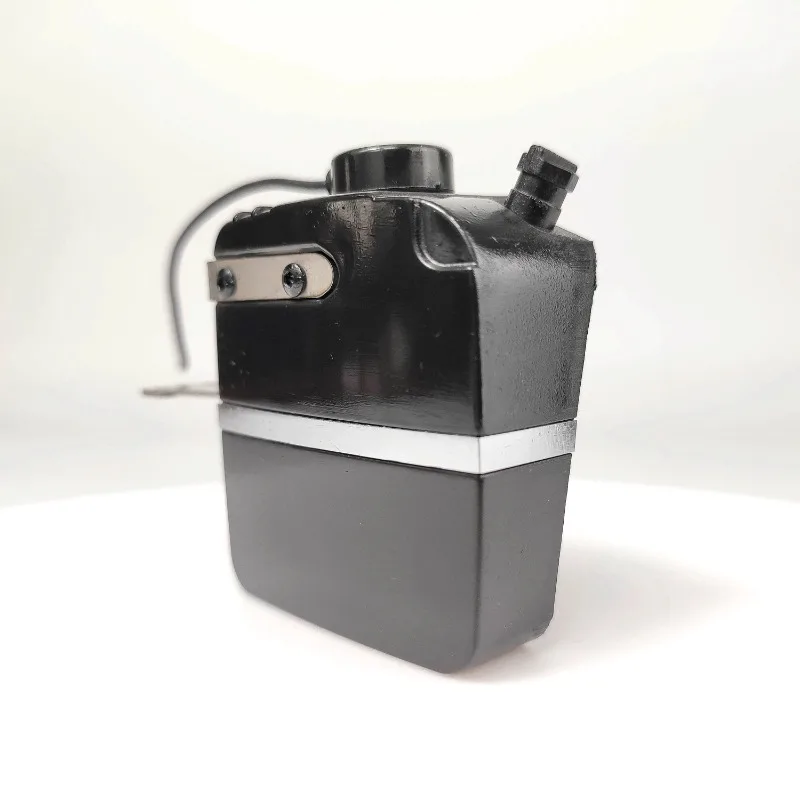 Plastic Emulation Urea Tank for 1/14 TAMIYA RC Truck Scania 770S Benz ACTROS1851 VOLVO FH12 MAN Car DIY Modification Accessories
Plastic Emulation Urea Tank for 1/14 TAMIYA RC Truck Scania 770S Benz ACTROS1851 VOLVO FH12 MAN Car DIY Modification Accessories