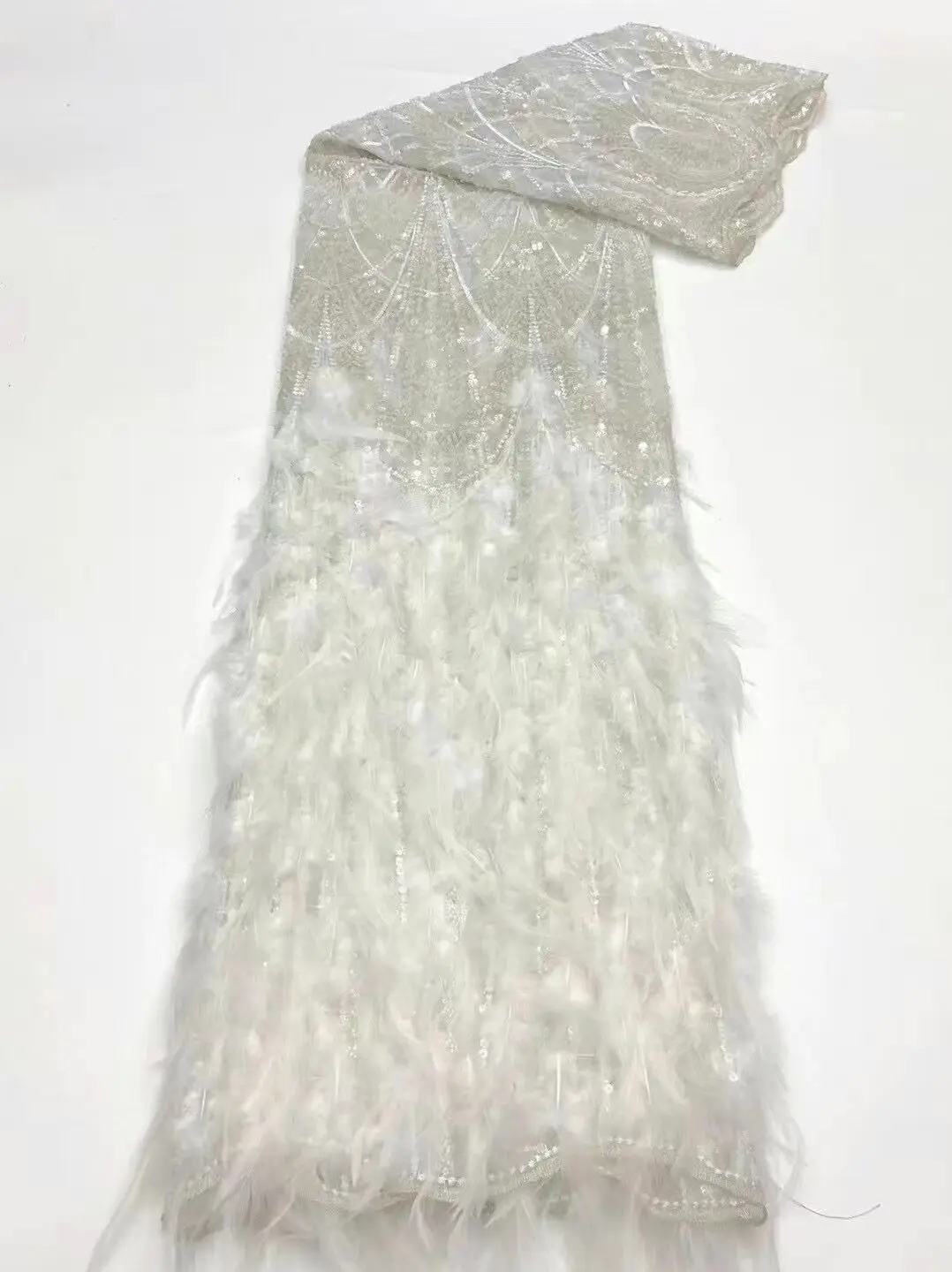 African Sequins Tulle Lace Fabric with feathers L-12202812 High Quality Embroidered French Lace Nigerian Beaded Lace For Party
African Sequins Tulle Lace Fabric with feathers L-12202812 High Quality Embroidered French Lace Nigerian Beaded Lace For Party