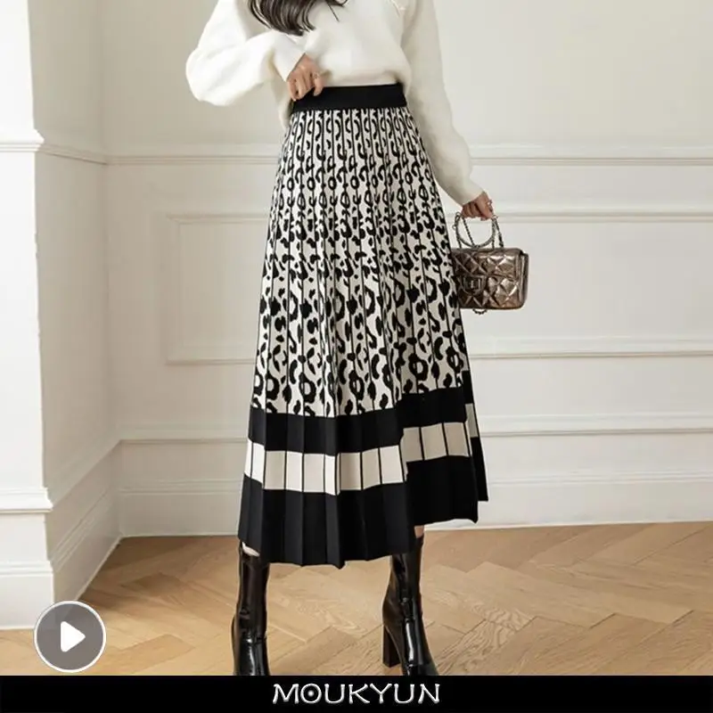 MOUKYUN Knitted Long Skirt Women Autumn Winter Fashion Leopard Printed A Line High Waist Pleated Midi Skirt Female Mid-length
MOUKYUN Knitted Long Skirt Women Autumn Winter Fashion Leopard Printed A Line High Waist Pleated Midi Skirt Female Mid-length