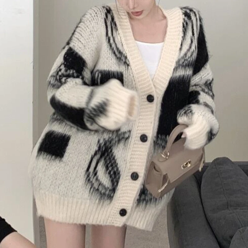 

Autumn and Winter Mink Cashmere Sweater Jacket Women Loose V Neck Knitted Cardigan Sweaters Casual Vintage Warm Knitwears 28780