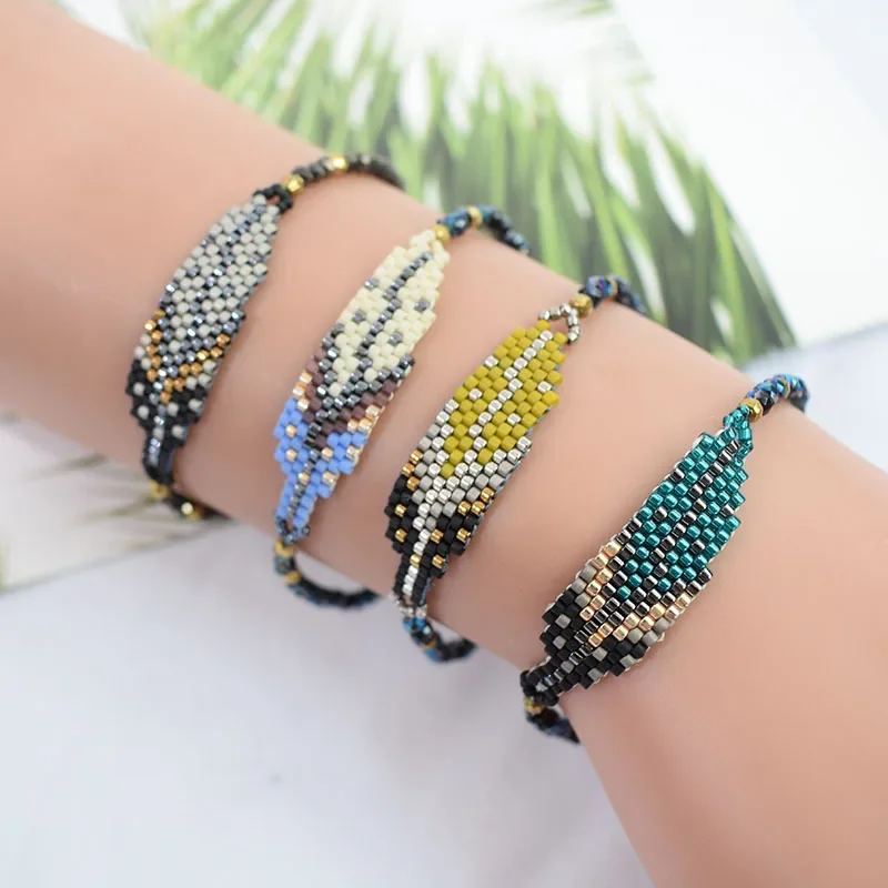 Rice Ball Bracelet Hand woven Retro Adjustable leaf Versatile Simplicity Unisex Simplicity Bohemia Beaded Bracelet
Rice Ball Bracelet Hand woven Retro Adjustable leaf Versatile Simplicity Unisex Simplicity Bohemia Beaded Bracelet