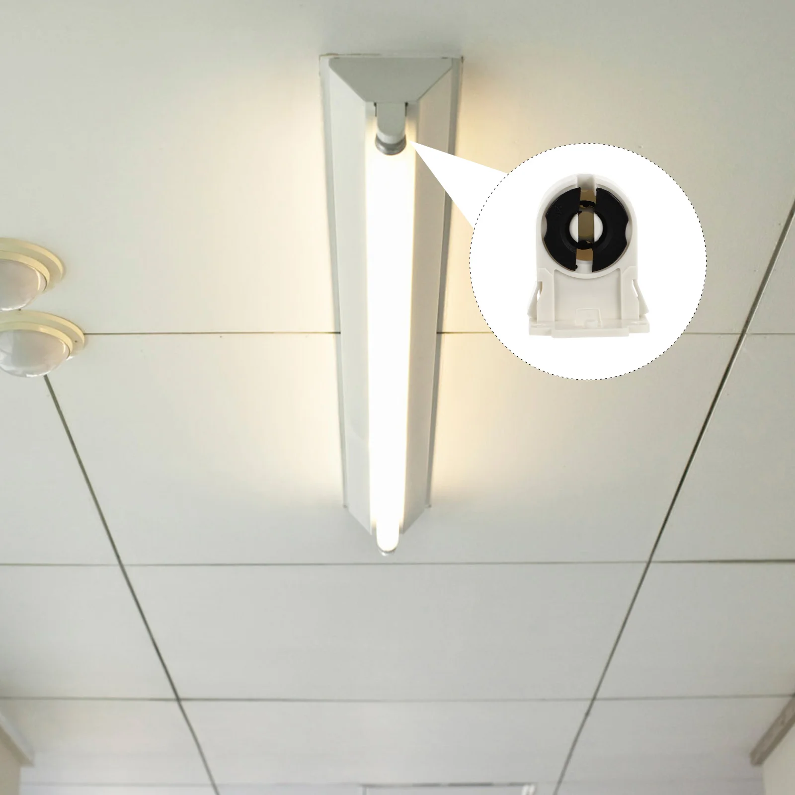 T8/G13 Fluorescent Lamp Holder Heat-resistant Lamp Holder Household Light Tube Holder for Home Office Bedroom (White)
T8/G13 Fluorescent Lamp Holder Heat-resistant Lamp Holder Household Light Tube Holder for Home Office Bedroom (White)