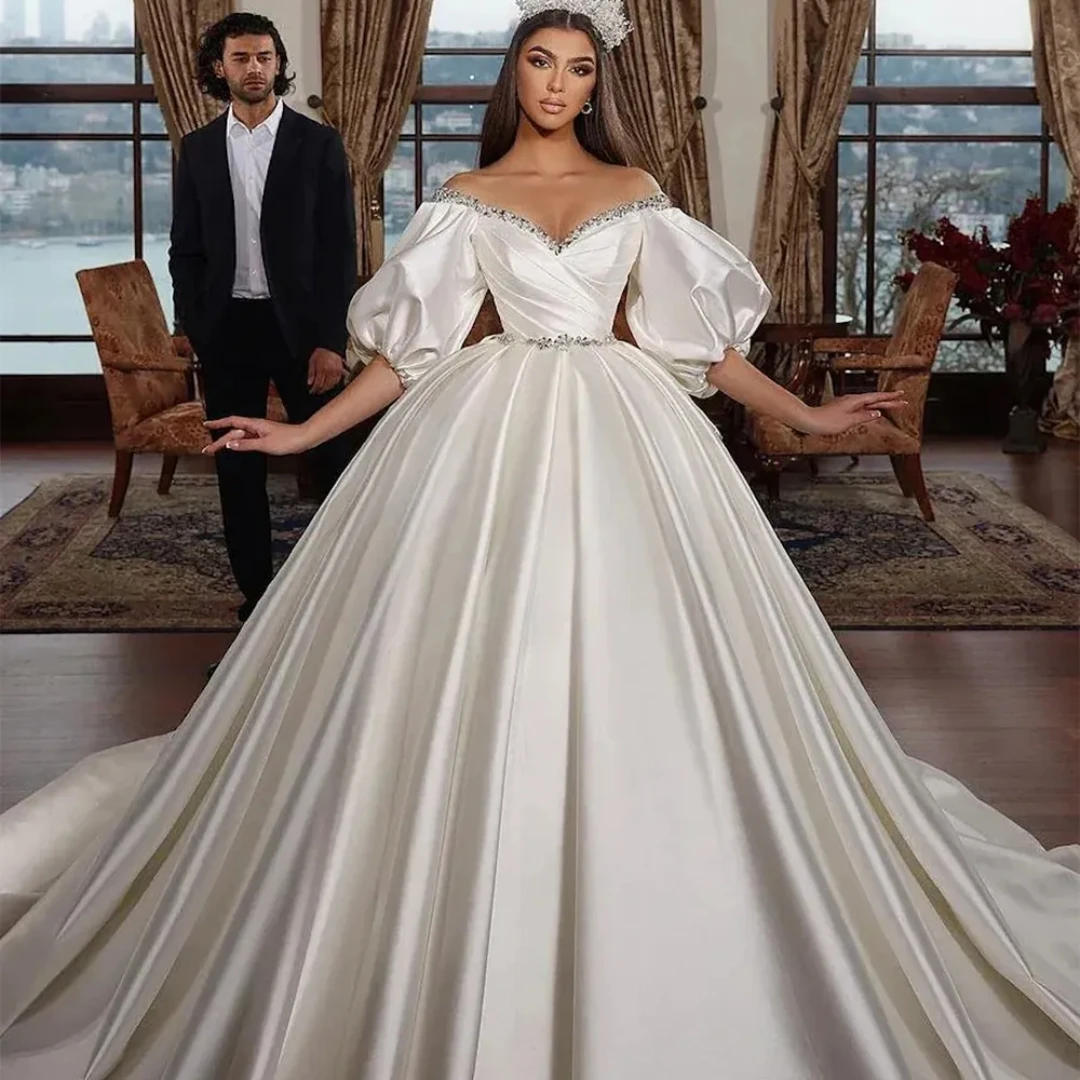 

ТРАПЕЦИЕВИДНОЕ свадебное платье, элегантное атласное свадебное платье с открытыми плечами и бисером, с рюшами, индивидуальный пошив, свадебное платье со шлейфом