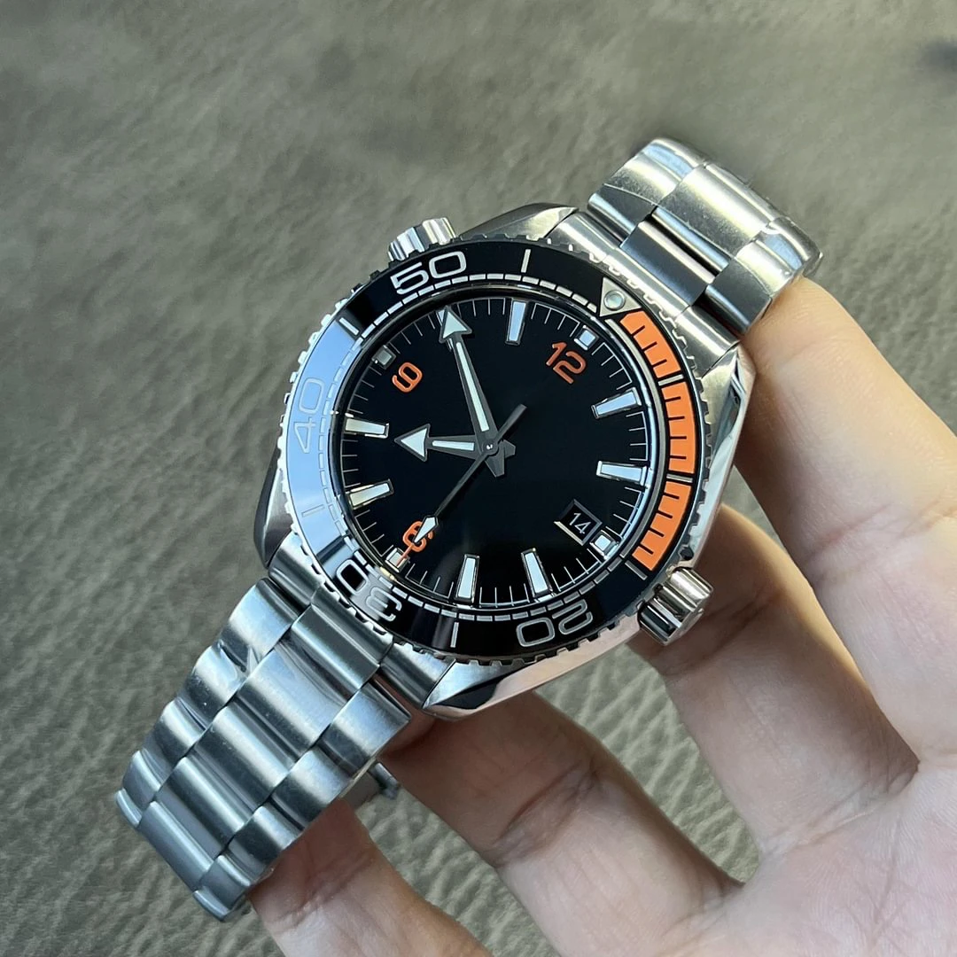 Мужские Роскошные часы Seamasters Diver 300M полностью черные керамические с VSF завод механические 8806 Movemen
Мужские Роскошные часы Seamasters Diver 300M полностью черные керамические с VSF завод механические 8806 Movemen