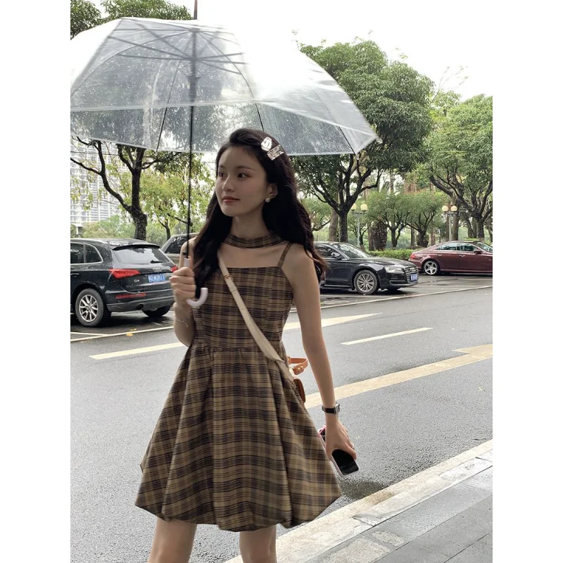 Summer Plaid Stripe Dress 2023 New Fashion High Waist Mini Short Dress Retro Strap Skirt Women's Summer Skirt
Summer Plaid Stripe Dress 2023 New Fashion High Waist Mini Short Dress Retro Strap Skirt Women's Summer Skirt