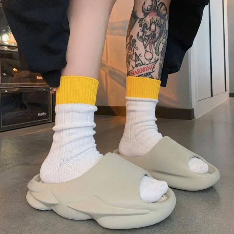 Cute Socks For Women Men Korean Cotton Stitching Contrasting Simple Winter Socks Japanese Casual Sports Mid-calf Women's Socks
Cute Socks For Women Men Korean Cotton Stitching Contrasting Simple Winter Socks Japanese Casual Sports Mid-calf Women's Socks