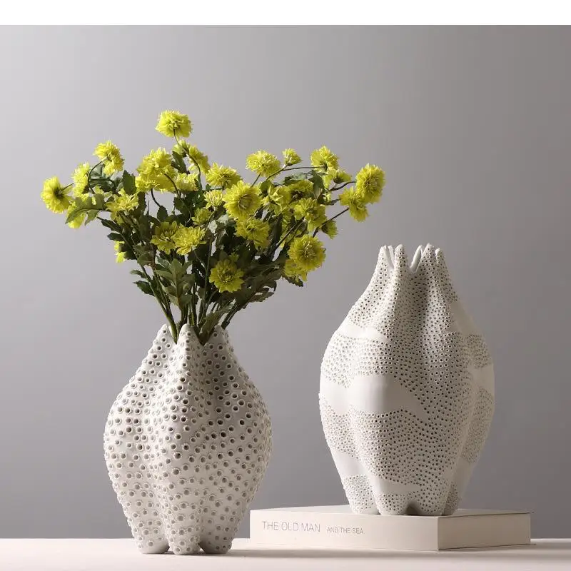 

Hollow Vase Ceramic Handicraft Ornaments Hole Point Flower Vase Flower Arrangement Abstract Geometry Home Decoration Accessories