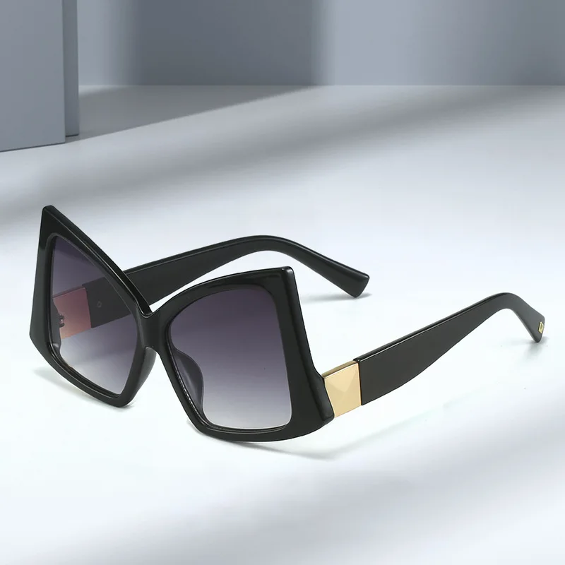 New Funny Style Sunglasses Europe and The United States Trend Personality Hip Hop Big Frame Sunglasses UV Protection
New Funny Style Sunglasses Europe and The United States Trend Personality Hip Hop Big Frame Sunglasses UV Protection
