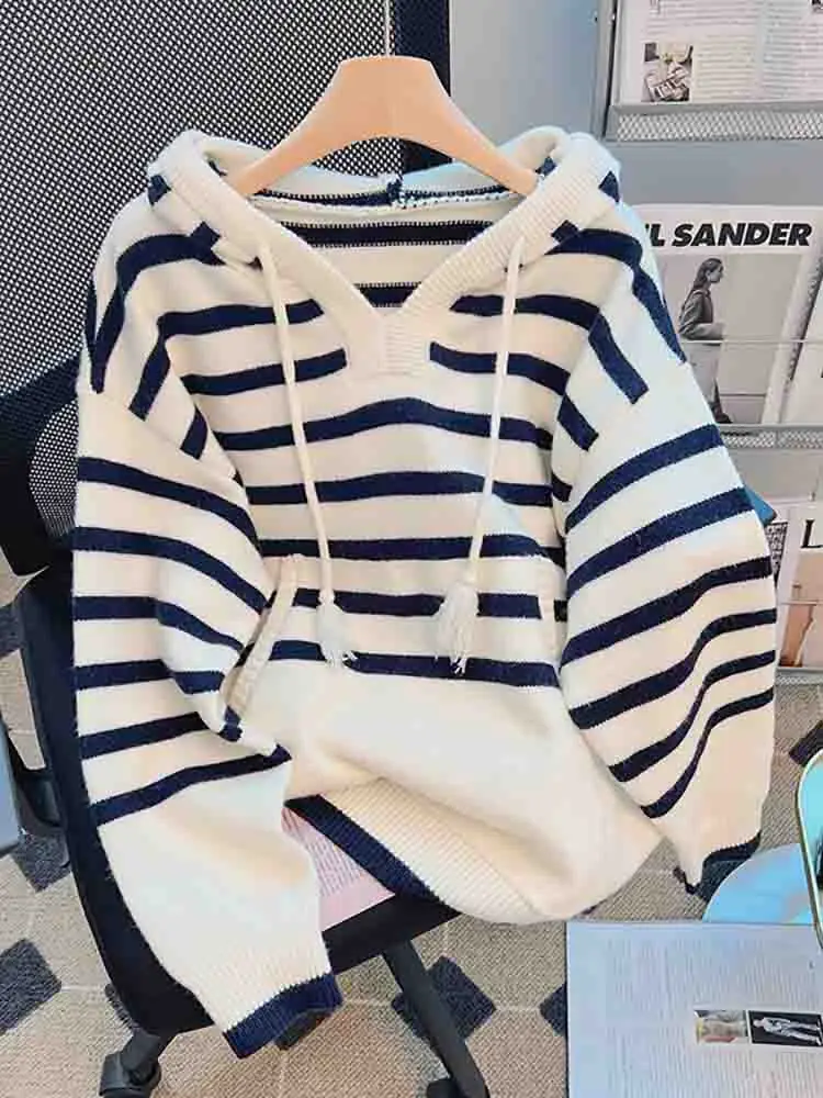 Women Sweater 2022 Fashion Stripe Loose Hooded Knitting Sweaters Vintage Long Sleeve Female Pullover Tops
Women Sweater 2022 Fashion Stripe Loose Hooded Knitting Sweaters Vintage Long Sleeve Female Pullover Tops