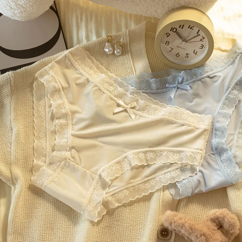 Lace Sexy Underwear Women's Desire Mesh Satin Pure Cotton Bottom Crotch Panel Traceless Mid Waist Girls' Triangle Pants
Lace Sexy Underwear Women's Desire Mesh Satin Pure Cotton Bottom Crotch Panel Traceless Mid Waist Girls' Triangle Pants