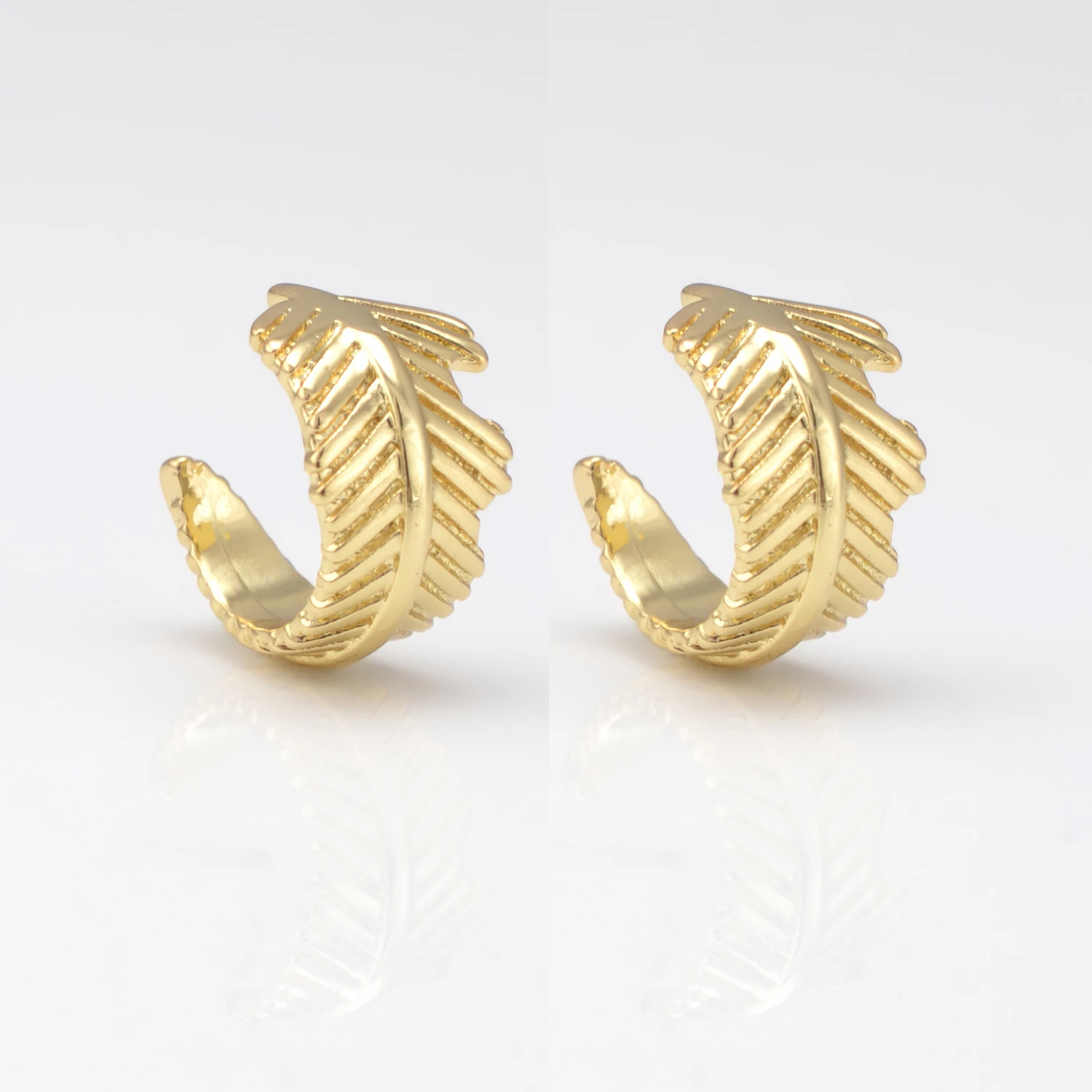 

C Shape Brass Ear Cuff Earrings for Women Men Non-Piercing Ear Clip Fashion Design Fake Cartilage Earring Cuff Jewelry Wholesale