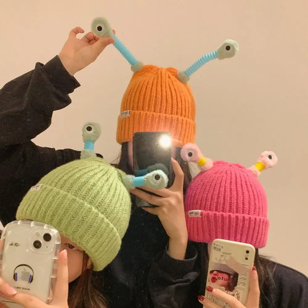 Knitting Cartoon Funny Frog Beanie Hat Wool Crotch Beanie For Girls Glowing Antennae Warm Bonnet Hat
Knitting Cartoon Funny Frog Beanie Hat Wool Crotch Beanie For Girls Glowing Antennae Warm Bonnet Hat