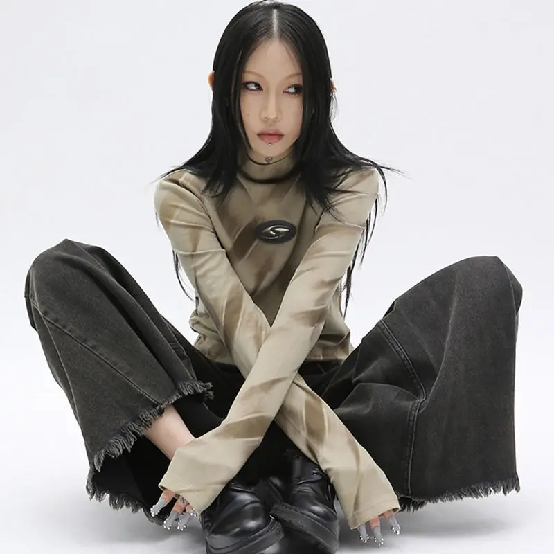 New Y2K Top Retro Slim High Neck Bottoming Shirt Female Spring and Fall Korean Fashion Streetwear Aesthetic Long-sleeved T-shirt
New Y2K Top Retro Slim High Neck Bottoming Shirt Female Spring and Fall Korean Fashion Streetwear Aesthetic Long-sleeved T-shirt