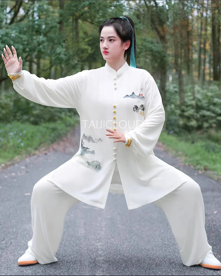 

High-end Tai Chi costumes for women, Tai Chi practice attire for men, and martial arts competition performance wear.