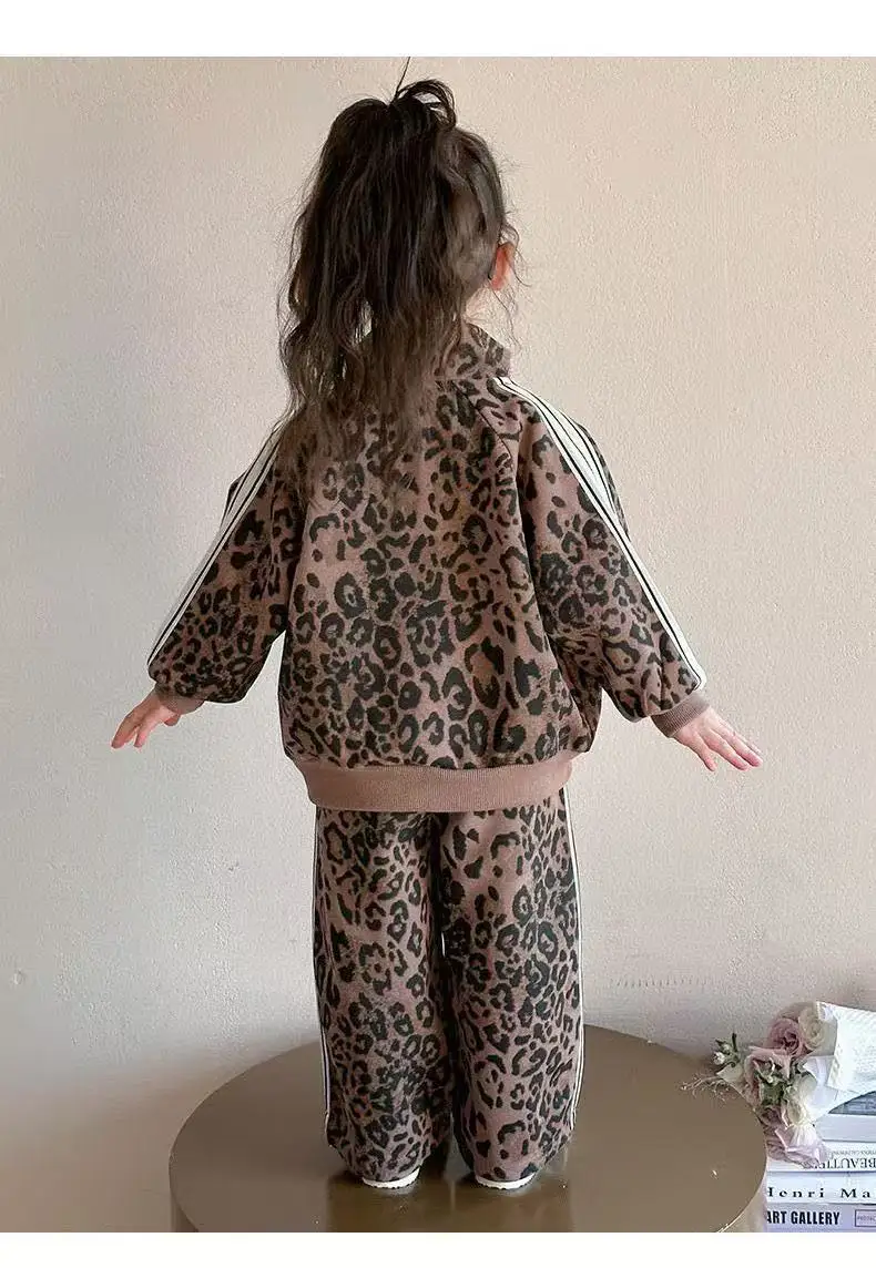 الفتيات مجموعة ملابس الربيع نمط جديد للأطفال ملابس رياضية أنيقة للفتيات طفل الفتيات ليوبارد نمط السراويل + السراويل قطعتين مجموعة الفتيات مجموعة ملابس الربيع نمط جديد للأطفال ملابس رياضية أنيقة للفتيات طفل الفتيات ليوبارد نمط السراويل + السراويل قطعتين مجموعة