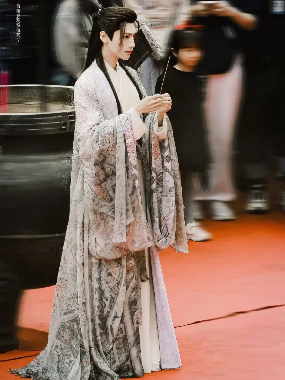 Changyue Luo Yunxi Dantai Ember Ming Same style Ancient Clothing Non Han Costume Film and TV Chivalry Costume Studio Photography
Changyue Luo Yunxi Dantai Ember Ming Same style Ancient Clothing Non Han Costume Film and TV Chivalry Costume Studio Photography