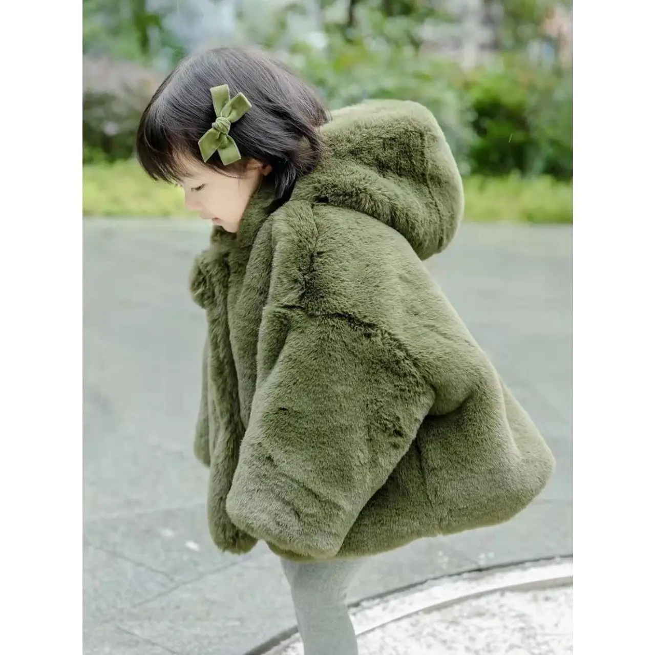 Winter Kids Faux Fur Hooded Coat Padded Girls Imitation fur Jacket Kid Print Clothes Warm Parka For Children
Winter Kids Faux Fur Hooded Coat Padded Girls Imitation fur Jacket Kid Print Clothes Warm Parka For Children