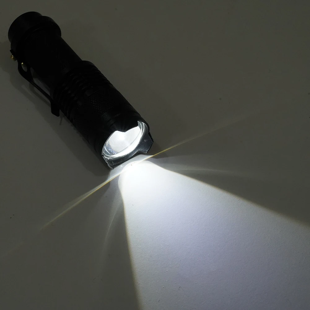 Portable Mini Handheld Powerful LED Flashlight Q5 LED Long-range Strong Light Tactical Pocket Flashlight Bright
Portable Mini Handheld Powerful LED Flashlight Q5 LED Long-range Strong Light Tactical Pocket Flashlight Bright