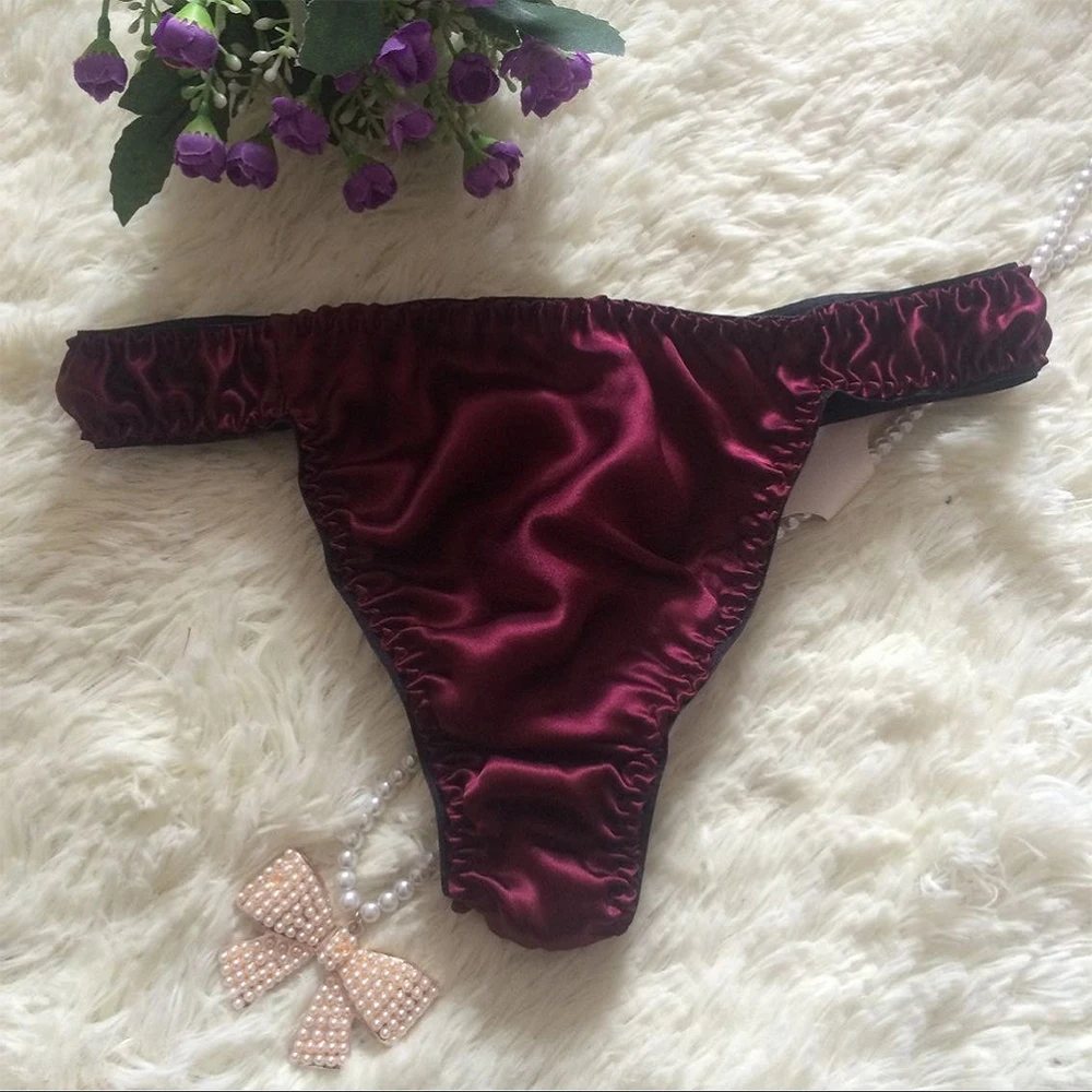 Mens Thongs Silk Satin Underwear Bulge Pouch G-string Soft Smooth Panties Comf Underpants Elastic Solid Knickers Erotic Lingerie 
Mens Thongs Silk Satin Underwear Bulge Pouch G-string Soft Smooth Panties Comf Underpants Elastic Solid Knickers Erotic Lingerie