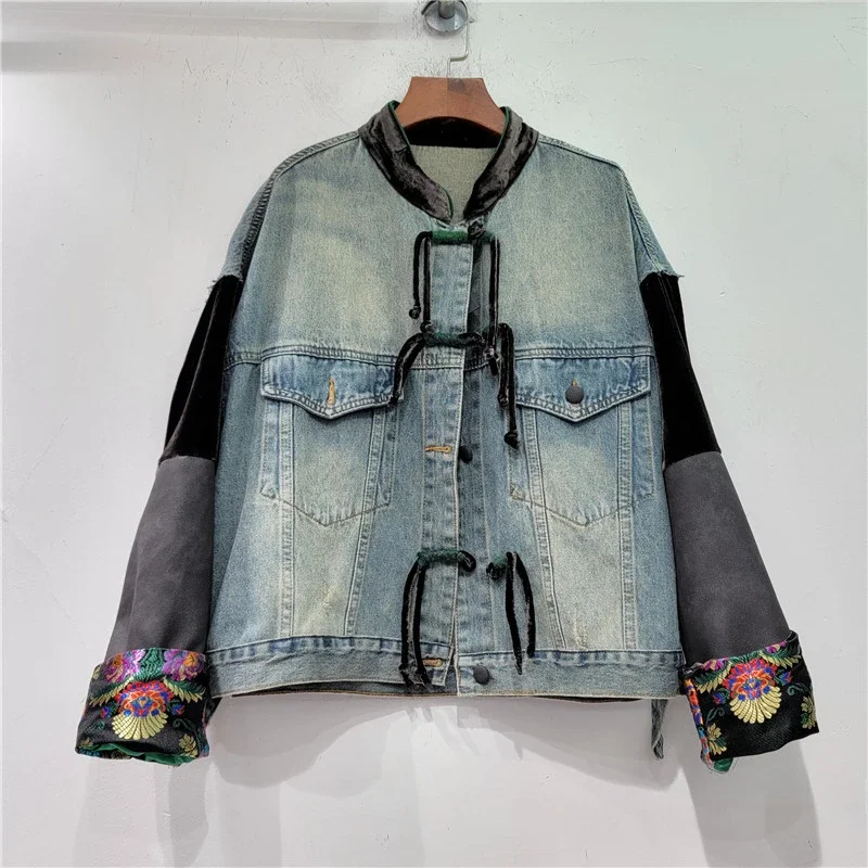 2023 Autumn New National Style Machine Embroidery Splicing Denim Coat Women New Chinese Style Long Sleeves Outerwear Jacket
2023 Autumn New National Style Machine Embroidery Splicing Denim Coat Women New Chinese Style Long Sleeves Outerwear Jacket