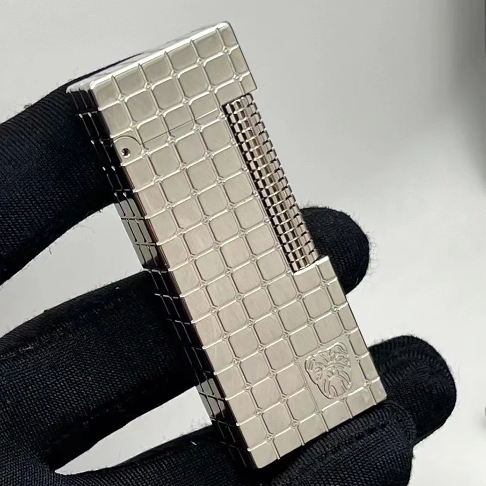 New Arrival Light Luxury Memorial Brass Gas Lighter cigarette cigar Tobacco lighter Soft Flame Handmade Smoking Gift For Man
New Arrival Light Luxury Memorial Brass Gas Lighter cigarette cigar Tobacco lighter Soft Flame Handmade Smoking Gift For Man