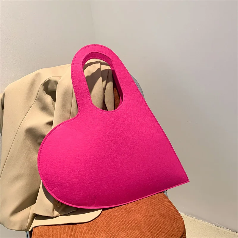 

Autumn and Winter New Felt Bag 3D Love Network Red Shape Handbag Fashion Trend Big Handbag