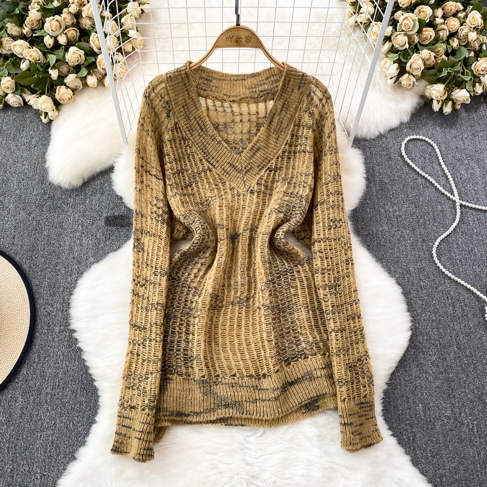VANOVICH Korean Style Retro Temperament V-neck Hollow Out Long-sleeved Sweater Women's Spring and Autumn Loose Pullover Sweater
VANOVICH Korean Style Retro Temperament V-neck Hollow Out Long-sleeved Sweater Women's Spring and Autumn Loose Pullover Sweater