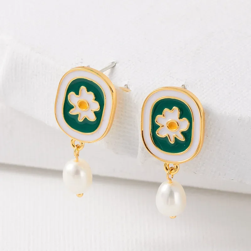 Enamel Drop Glaze Chamomile Pearl Earrings For Women Brass Gold-Plated Handmade Eardrop Wedding Trendy Jewelry Gift
Enamel Drop Glaze Chamomile Pearl Earrings For Women Brass Gold-Plated Handmade Eardrop Wedding Trendy Jewelry Gift
