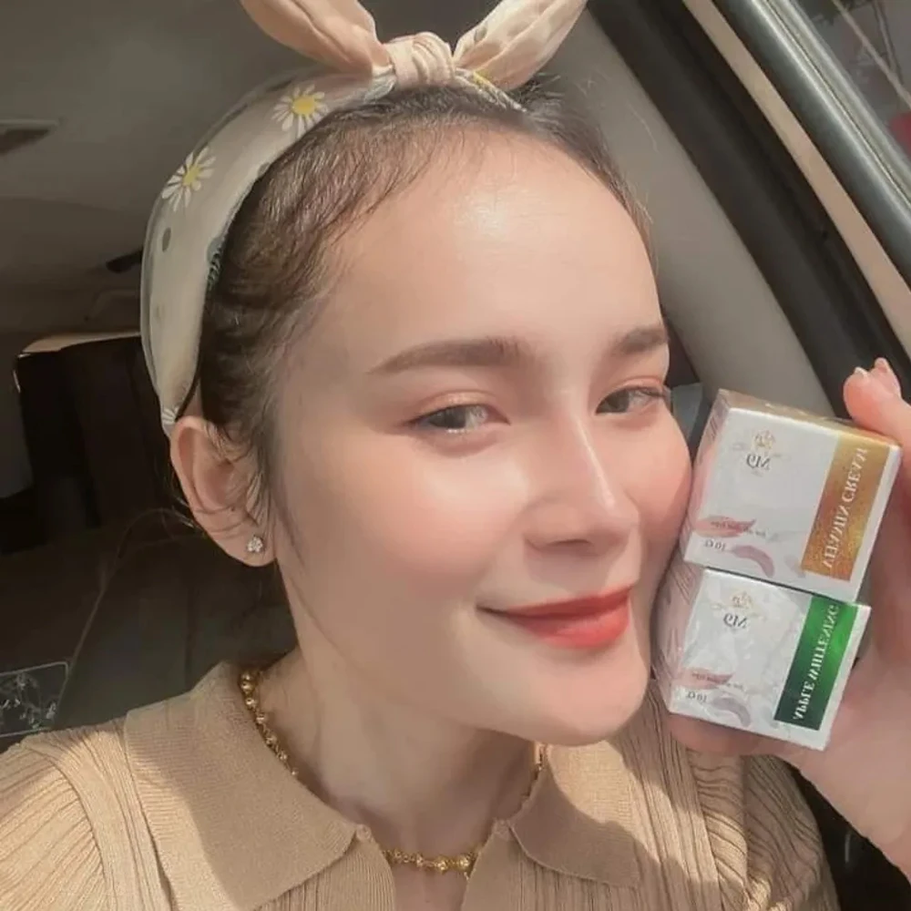

Thailand M9 Whitens Day and Night Cream Removes Freckles, Acne, Melanin, Improves Dark Yellow, Moisturizes Brighten Whiten Skin