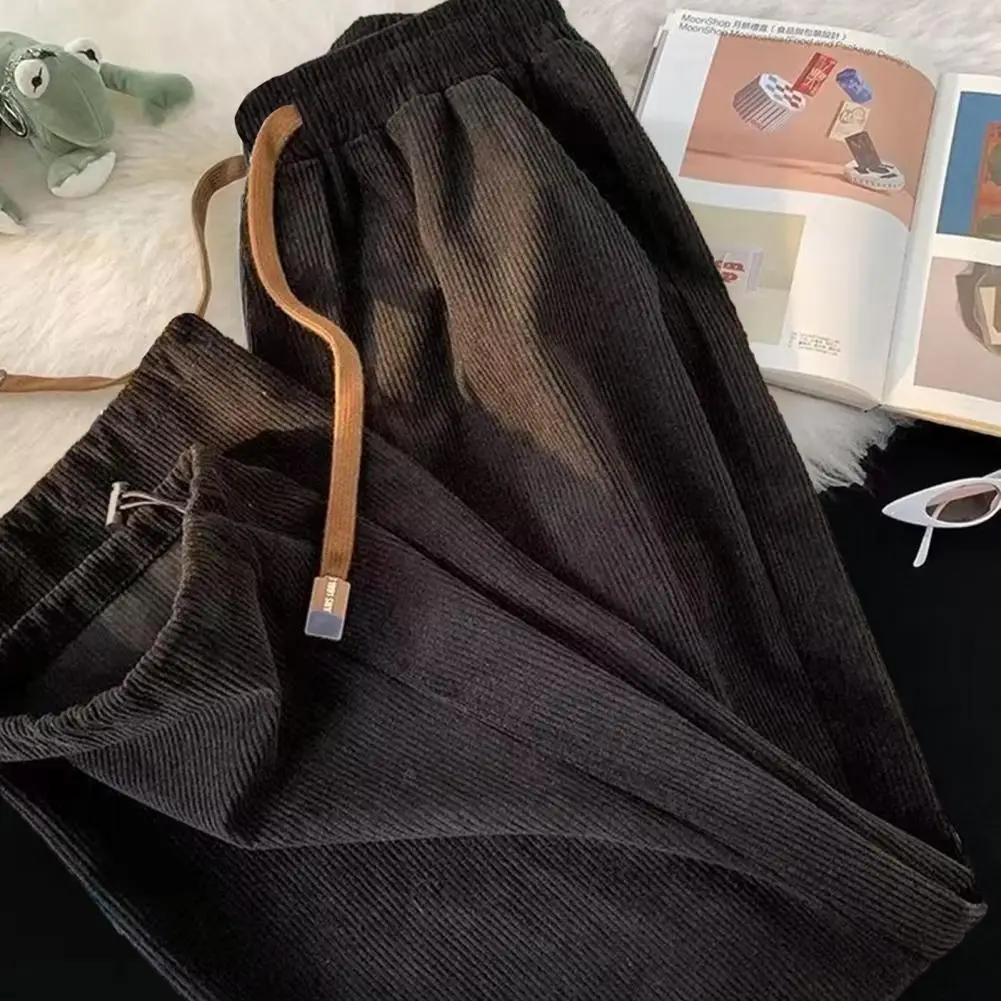Men Polyester Sweatpants Cozy Men's Drawstring Sweatpants with Elastic Waist Pockets Soft Plush Wide Leg for Casual for Men
Men Polyester Sweatpants Cozy Men's Drawstring Sweatpants with Elastic Waist Pockets Soft Plush Wide Leg for Casual for Men
