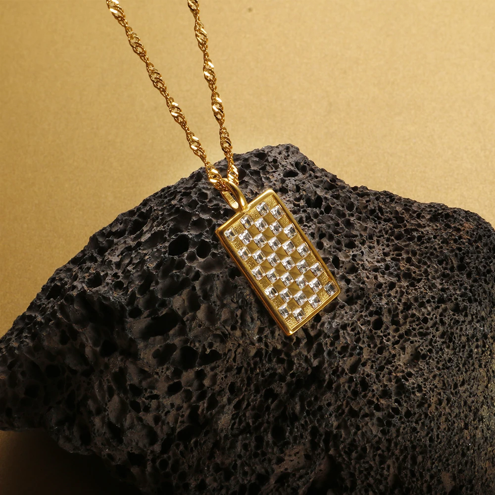 Stainless Steel Minimalist Rectangular Pendant Zircon Women's Gold Color Necklace Exquisite Unique Chrismas Jewelry Gift
Stainless Steel Minimalist Rectangular Pendant Zircon Women's Gold Color Necklace Exquisite Unique Chrismas Jewelry Gift