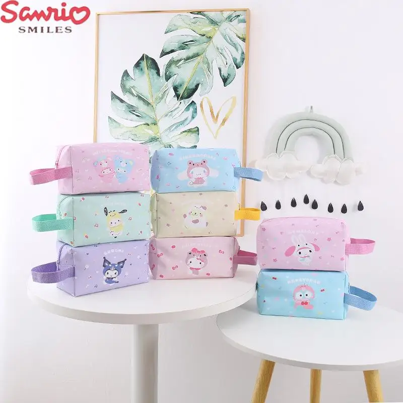 Kawaii Sanrio, Hello Kitty Студенческая вместительная Портативная сумка для канцелярских принадлежностей, женская сумка для карандашей в виде сердца, коричного цвета, портативная косметичка 
Kawaii Sanrio, Hello Kitty Студенческая вместительная Портативная сумка для канцелярских принадлежностей, женская сумка для карандашей в виде сердца, коричного цвета, портативная косметичка