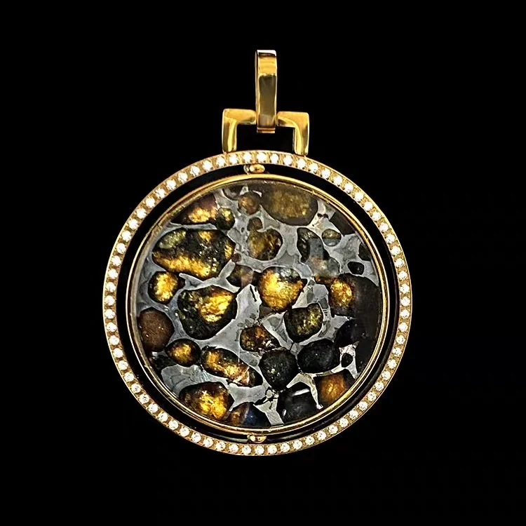 1 шт. редкий Кения серихоливин железа метеорит спиннинг подвеска натуральный Железный метеорит украшение для дома метеорит каменные поделки
1 шт. редкий Кения серихоливин железа метеорит спиннинг подвеска натуральный Железный метеорит украшение для дома метеорит каменные поделки