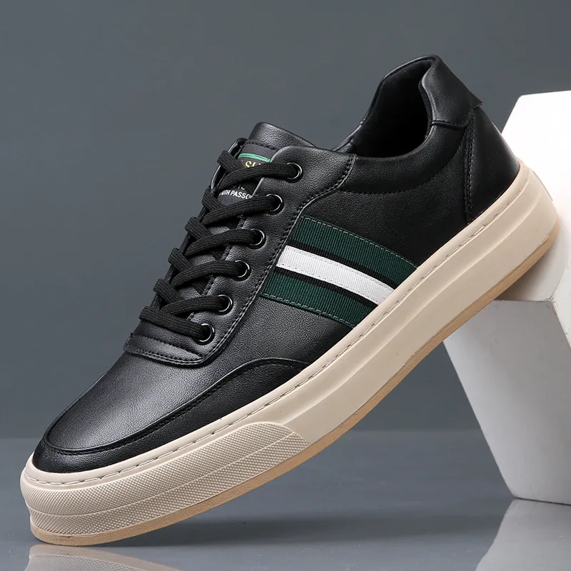 European New Shoes For Men Genuine Leather Casual Shoes Spring Autumn Fashion Striped Flats Skateboard Shoes Lace-up Sneaker
European New Shoes For Men Genuine Leather Casual Shoes Spring Autumn Fashion Striped Flats Skateboard Shoes Lace-up Sneaker