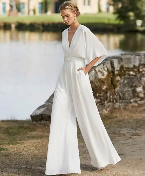 Half Sleeves Wedding Jumpsuit Wedding Dresses Sheath V-neck Chiffon Boho Wedding Gown Bridal Jumpsuit Vestidos De Novia
Half Sleeves Wedding Jumpsuit Wedding Dresses Sheath V-neck Chiffon Boho Wedding Gown Bridal Jumpsuit Vestidos De Novia