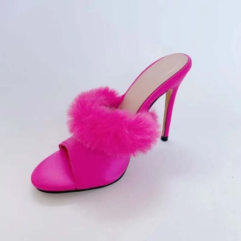 2023 European and American Fur Decorative Fish Mouth Slippers 36-42 Sexy Wrapped Wool Ball Sandals New Bridesmaid High Heels
2023 European and American Fur Decorative Fish Mouth Slippers 36-42 Sexy Wrapped Wool Ball Sandals New Bridesmaid High Heels
