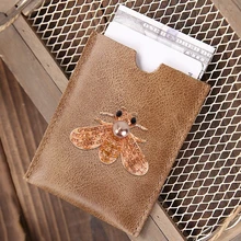 Unisex Cow Leather ID Card Holder Solid Color Bank Credit Card Gift Box Multi Slot Slim Card Case for Men Women Card Storage Bag 
Unisex Cow Leather ID Card Holder Solid Color Bank Credit Card Gift Box Multi Slot Slim Card Case for Men Women Card Storage Bag