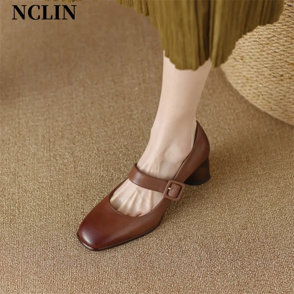 2024 New Spring/summer Women Shoes Cow Leather Women Pumps Square Toe Chunky Heel Mary Janes Shoes For Women High Heels Handmade
2024 New Spring/summer Women Shoes Cow Leather Women Pumps Square Toe Chunky Heel Mary Janes Shoes For Women High Heels Handmade
