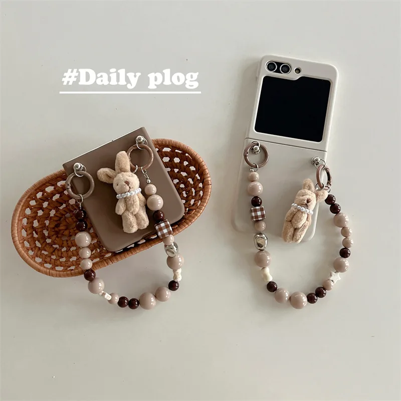 New Personalized Plush Rabbit Bracelet Samsung Folding Hard Case Suitable for Galaxy zflip 34/5 Generation Phone Case
New Personalized Plush Rabbit Bracelet Samsung Folding Hard Case Suitable for Galaxy zflip 34/5 Generation Phone Case