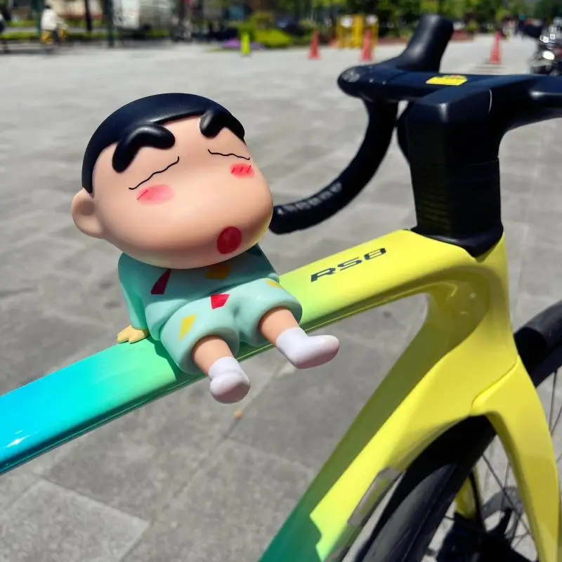 Anime Crayon Shin-Chan Bicycle Ornaments Kawaii Cartoon Motorcycle Carrying Decorative Car Accessories Car Decorative Toy Gifts
Anime Crayon Shin-Chan Bicycle Ornaments Kawaii Cartoon Motorcycle Carrying Decorative Car Accessories Car Decorative Toy Gifts
