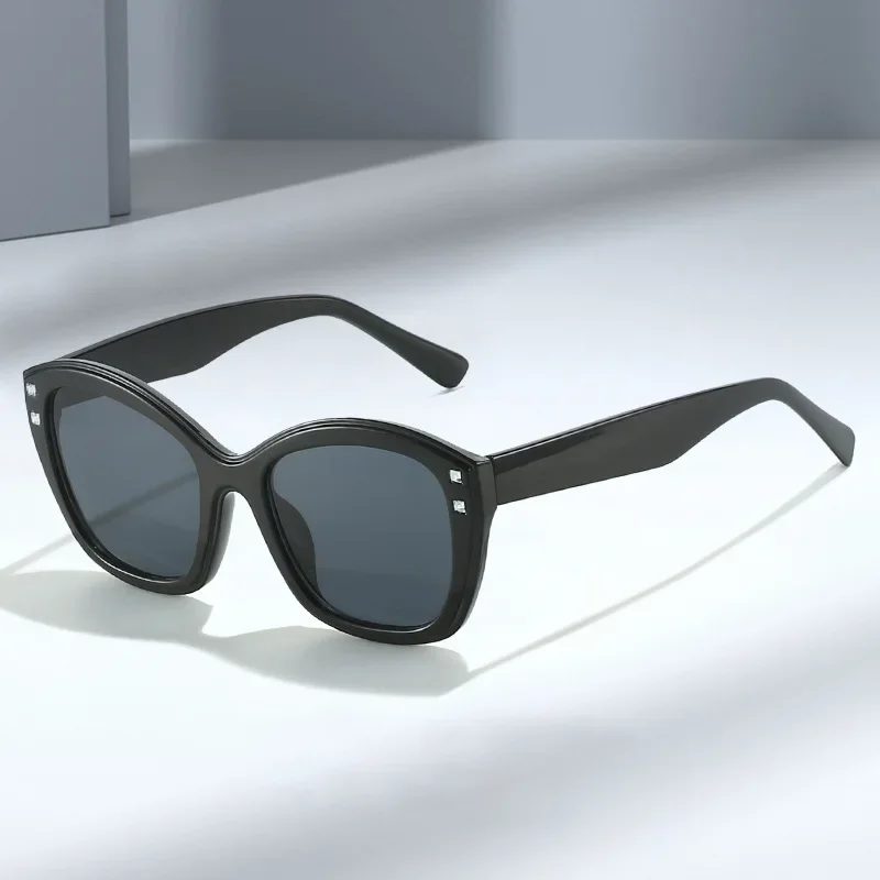 New European and American Cat Eye Personality Square Frame Sunglasses Fashion Trend Sunglasses UV Protection
New European and American Cat Eye Personality Square Frame Sunglasses Fashion Trend Sunglasses UV Protection