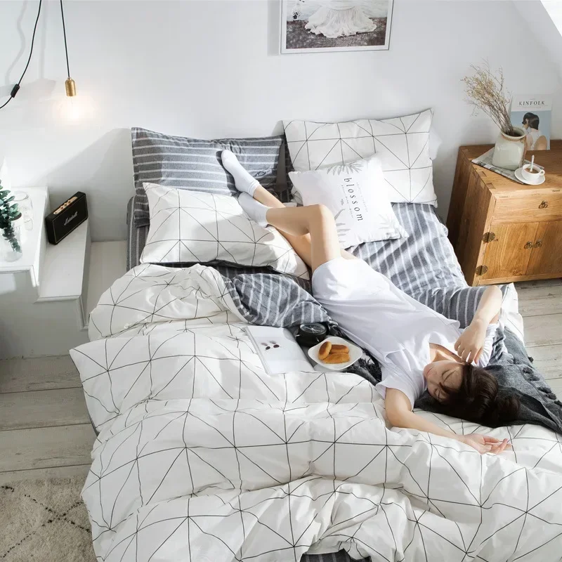 

Gilt Plaid Duvet Cover Set Nordic Geometric Stripe Bedding Sets 240x220 Double Queen King Quilt Covers Pillowcase (No Bed Sheet)