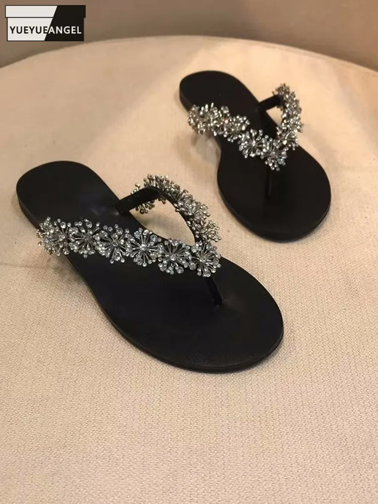 

New Designer Women Summer Outside Diamonds Beading Flip Flops Casual Flats Slippers Holiday Style Beach Slippers Leisure Shoes