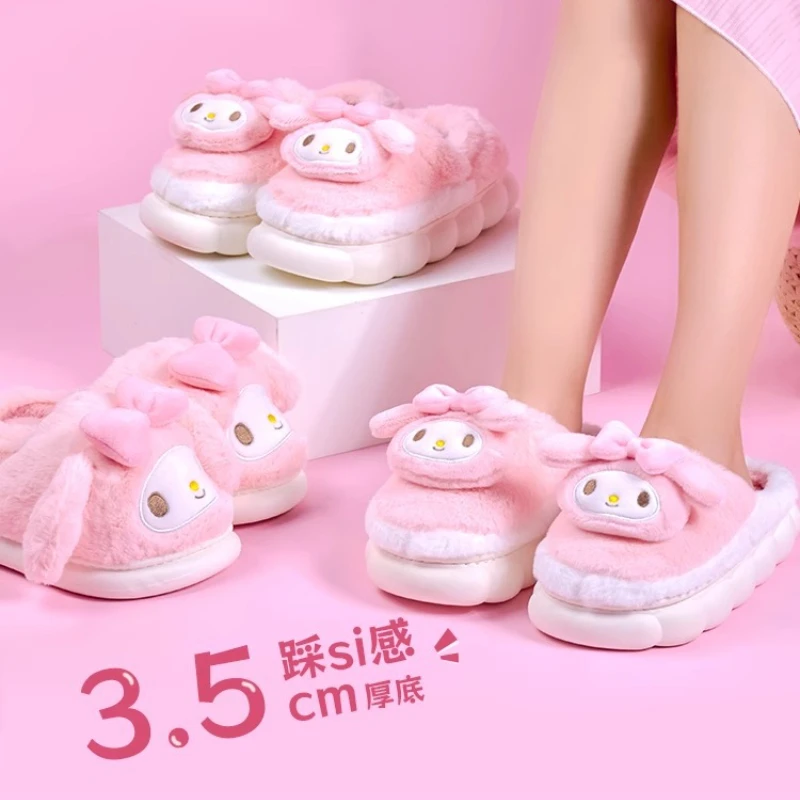 Женские хлопковые тапочки Sanrio Melody, зимние домашние Нескользящие теплые тапочки с милым мультяшным рисунком
Женские хлопковые тапочки Sanrio Melody, зимние домашние Нескользящие теплые тапочки с милым мультяшным рисунком
