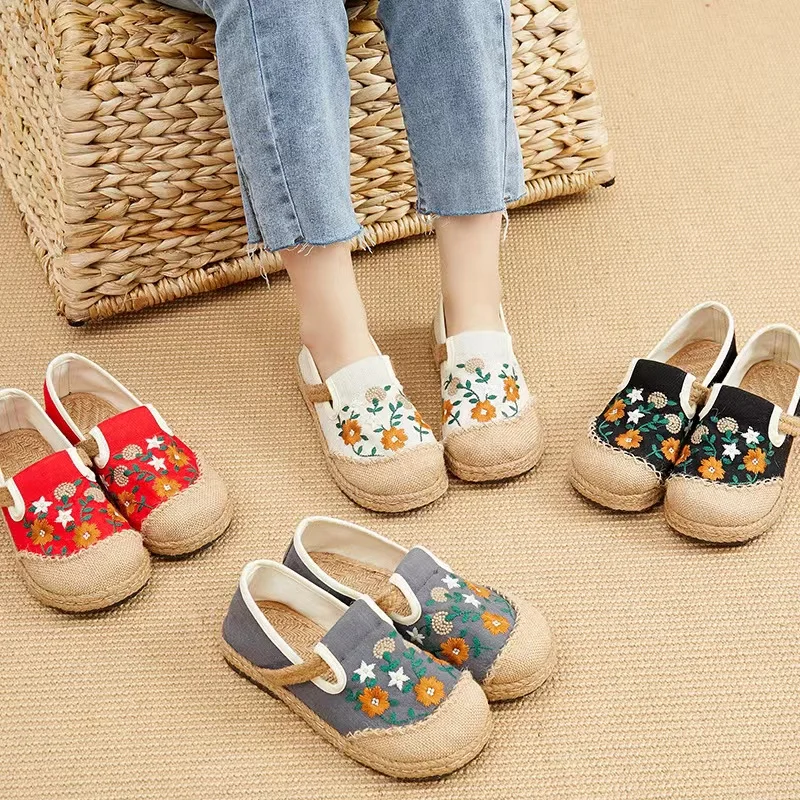 Spring and Autumn New Handmade Grass Woven Linen Embroidery Flat Heel Low Top Ethnic Style Casual Shoe Embroidery
Spring and Autumn New Handmade Grass Woven Linen Embroidery Flat Heel Low Top Ethnic Style Casual Shoe Embroidery