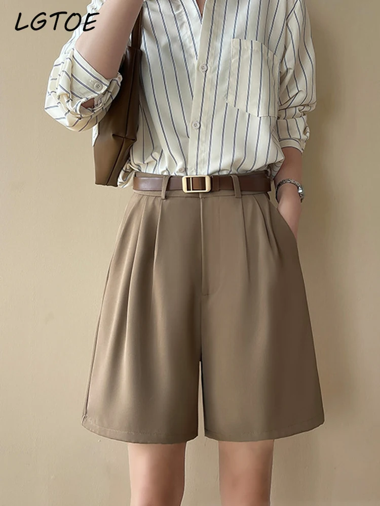 Summer High Waist Casual Pants Women Button Elastic Waist Five Points Oversized Trousers Y2k Black White Streetwear Shorts Pant
Summer High Waist Casual Pants Women Button Elastic Waist Five Points Oversized Trousers Y2k Black White Streetwear Shorts Pant