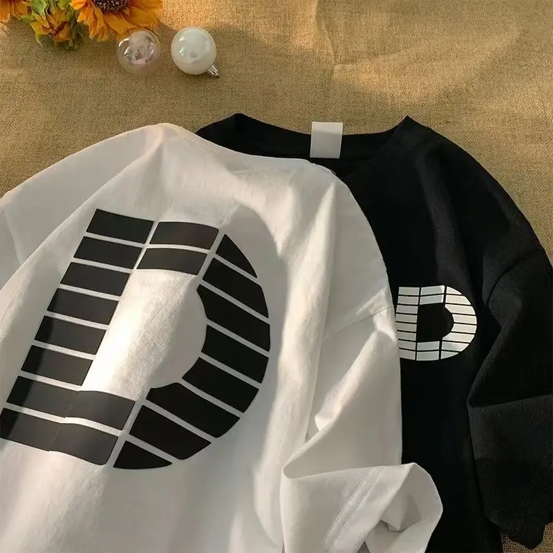 Cotton Korean retro short-sleeved T shirt for men in summer y2k personalized simple oversize trendy casual half sleeved top
Cotton Korean retro short-sleeved T shirt for men in summer y2k personalized simple oversize trendy casual half sleeved top