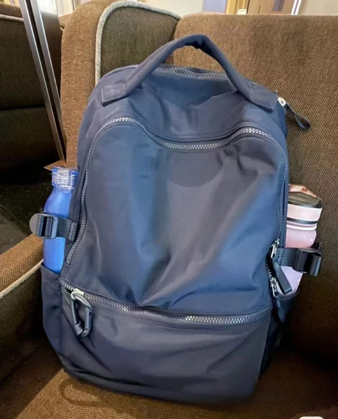Lemon New Crew Backpack 22L Sport Leisure Computer Bag Schoolbag Waterproof backpack Large Capacity Mommy Bag Unisex Travel Bag
Lemon New Crew Backpack 22L Sport Leisure Computer Bag Schoolbag Waterproof backpack Large Capacity Mommy Bag Unisex Travel Bag